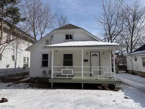 2111 4th Ct, Cuyahoga Falls, OH 44221