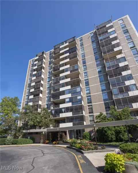 25801 Lake Shr #91, Euclid, OH 44132
