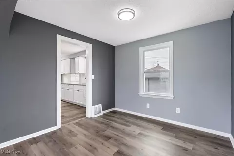 128 Pasadena Ave, Elyria, OH 44035 photo 9