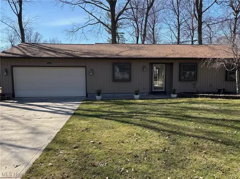 6622 Devonshire Ct, Mentor, OH 44060