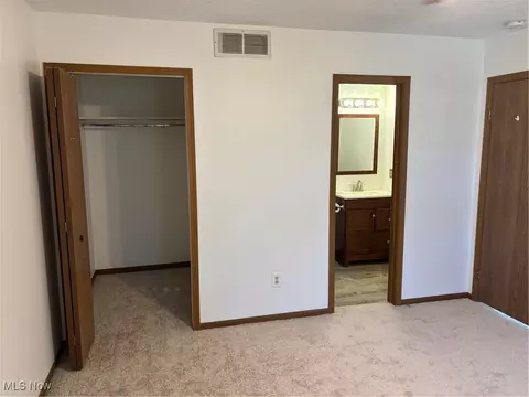 6622 Devonshire Ct, Mentor, OH 44060 photo 13