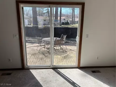 6622 Devonshire Ct, Mentor, OH 44060 photo 3