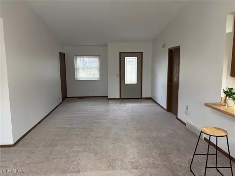 6622 Devonshire Ct, Mentor, OH 44060 photo 4