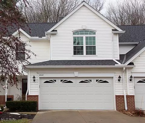2022 W Reserve Cir, Avon, OH 44011