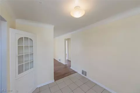 434 E 275th St, Euclid, OH 44132 photo 8