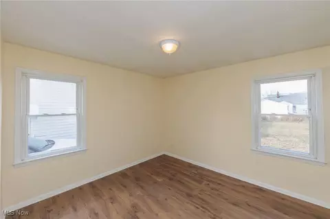 434 E 275th St, Euclid, OH 44132 photo 13