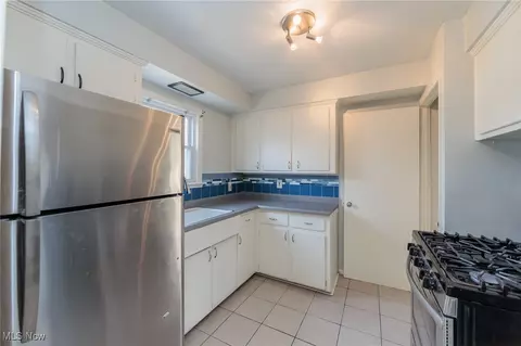 434 E 275th St, Euclid, OH 44132 photo 9