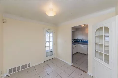 434 E 275th St, Euclid, OH 44132 photo 7