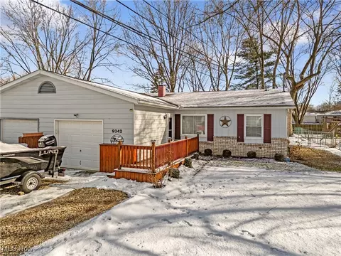 9342 Gerald Dr, Streetsboro, OH 44241