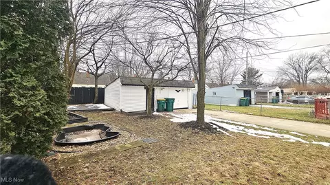 14500 Kennerdown Ave, Maple Heights, OH 44137 photo 5