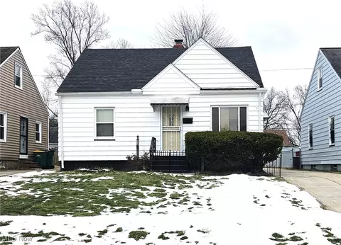 14500 Kennerdown Ave, Maple Heights, OH 44137