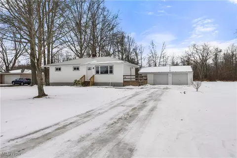 6161 Shafer Rd NW, Champion, OH 44481