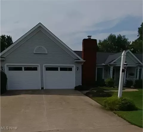 9600 Dublin Ln, Mentor, OH 44060