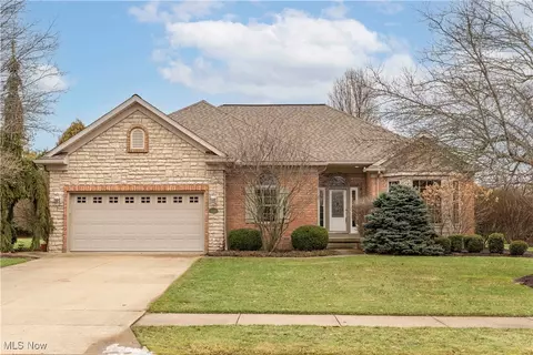 2107 Burberry St NW, North Canton, OH 44720