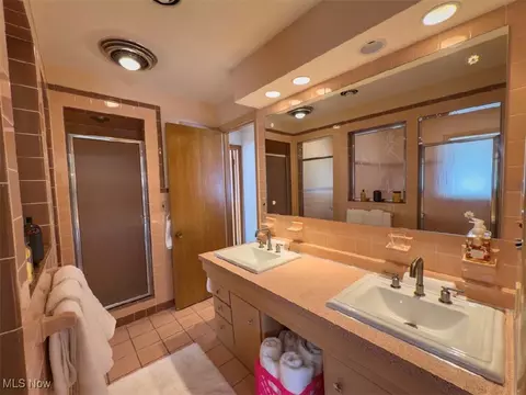 Bath - 7817 Montello Rd, Independence, OH 44131 photo 1 of 5