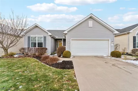 5078 Ravenway Dr, North Ridgeville, OH 44039