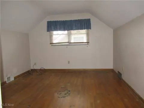 237 E Boxwood Ave, Akron, OH 44301 photo 12