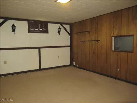 237 E Boxwood Ave, Akron, OH 44301 photo 15