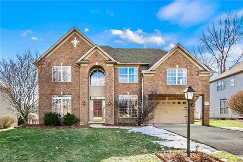 1132 Alexandria Ln, Medina, OH 44256
