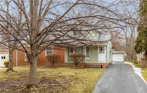 2043 Wrenford Rd, South Euclid, OH 44121