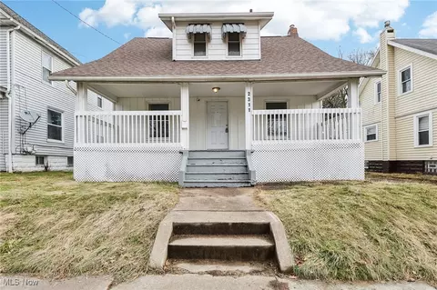 2311 12th St SW, Akron, OH 44314
