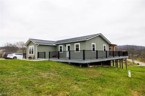 30220 State Route 643, Fresno, OH 43824