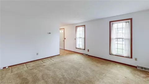 6956 Eastham Cir NW, Canton, OH 44708 photo 12
