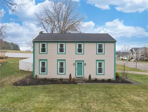 6956 Eastham Cir NW, Canton, OH 44708