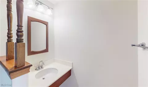 6956 Eastham Cir NW, Canton, OH 44708 photo 18