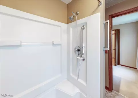 6956 Eastham Cir NW, Canton, OH 44708 photo 32