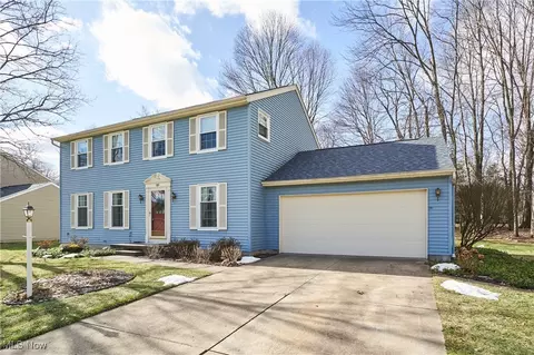 89 River Park Blvd, Munroe Falls, OH 44262