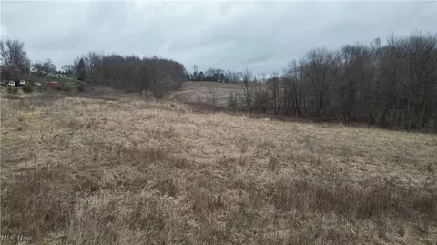6210 W Lebanon Rd SW, Navarre, OH 44662