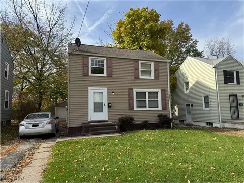 476 Keck St, Akron, OH 44305