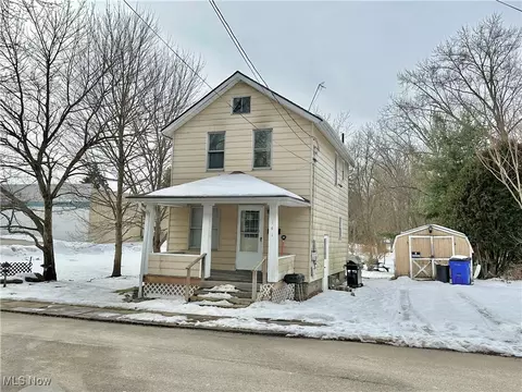 141 Gill St, Ravenna, OH 44266
