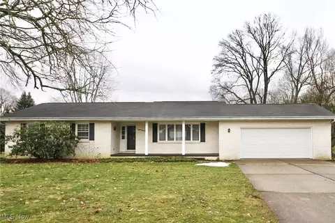 1844 Crestview Dr, Orrville, OH 44667