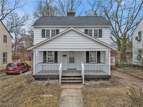 823 Devine St, Alliance, OH 44601
