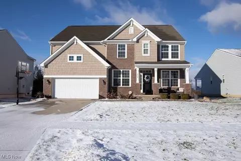 1408 Muirwood Dr, Brunswick Hills, OH 44212