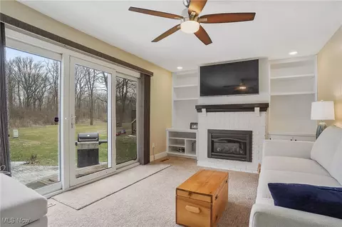 Living - 591 Treeside Dr, Stow, OH 44224 photo 5 of 5