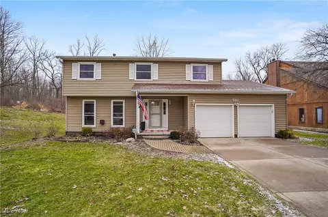 Exterior - 591 Treeside Dr, Stow, OH 44224 photo 1 of 7