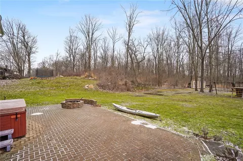 Exterior - 591 Treeside Dr, Stow, OH 44224 photo 5 of 7
