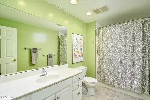 731 Berwick Ct, Copley, OH 44321 photo 20