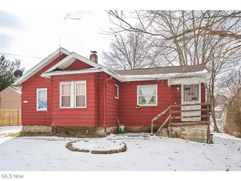 1276 Bailey Rd, Cuyahoga Falls, OH 44221