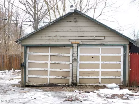 5329 Fort Ave, Ashtabula, OH 44004 photo 5