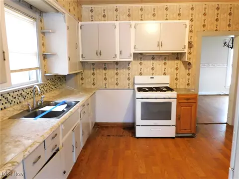 5329 Fort Ave, Ashtabula, OH 44004 photo 13