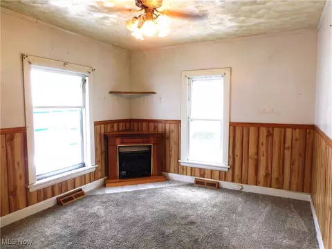 5329 Fort Ave, Ashtabula, OH 44004 photo 6