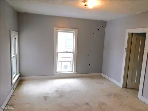 5329 Fort Ave, Ashtabula, OH 44004 photo 18