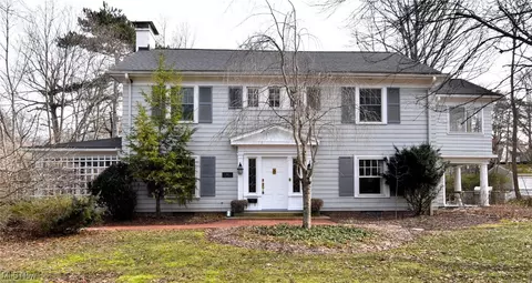 2861 Lee Rd, Shaker Heights, OH 44120