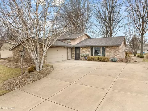 20264 Glenwood Ln, Strongsville, OH 44149