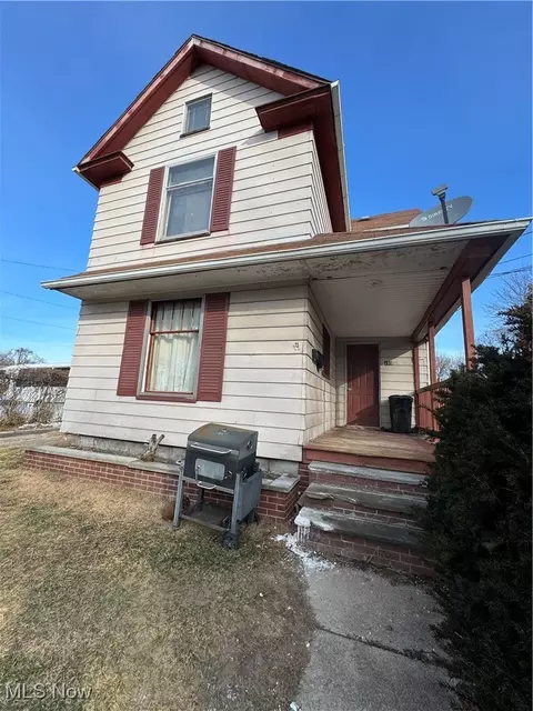 155 Riverside Dr, Ashtabula, OH 44004 photo 8