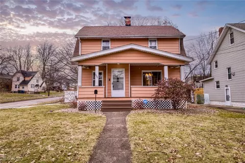 390 Watson St, Akron, OH 44305